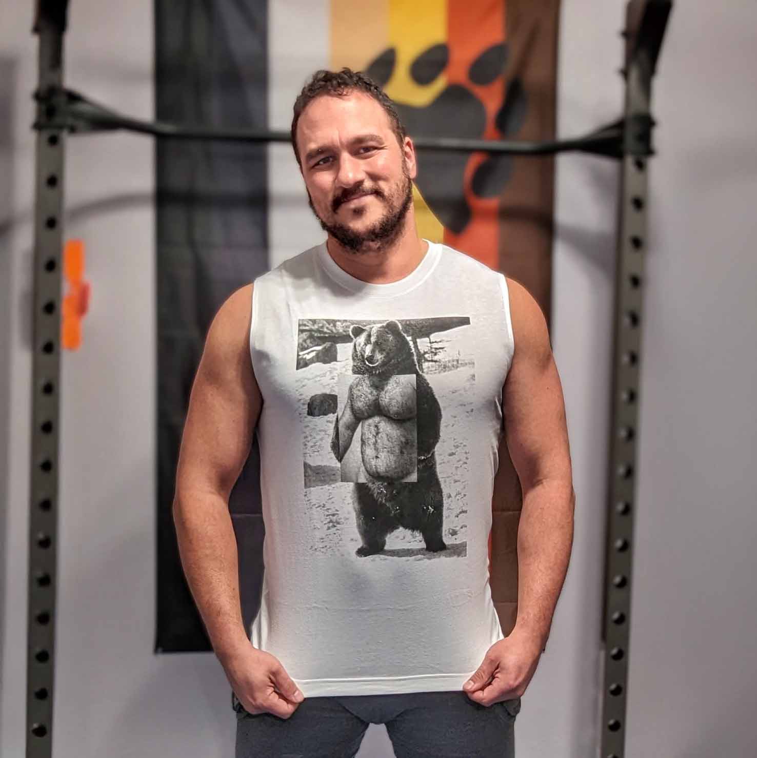 Naro Pinosa Standing Grizzly Bear Sleeveless T-Shirt